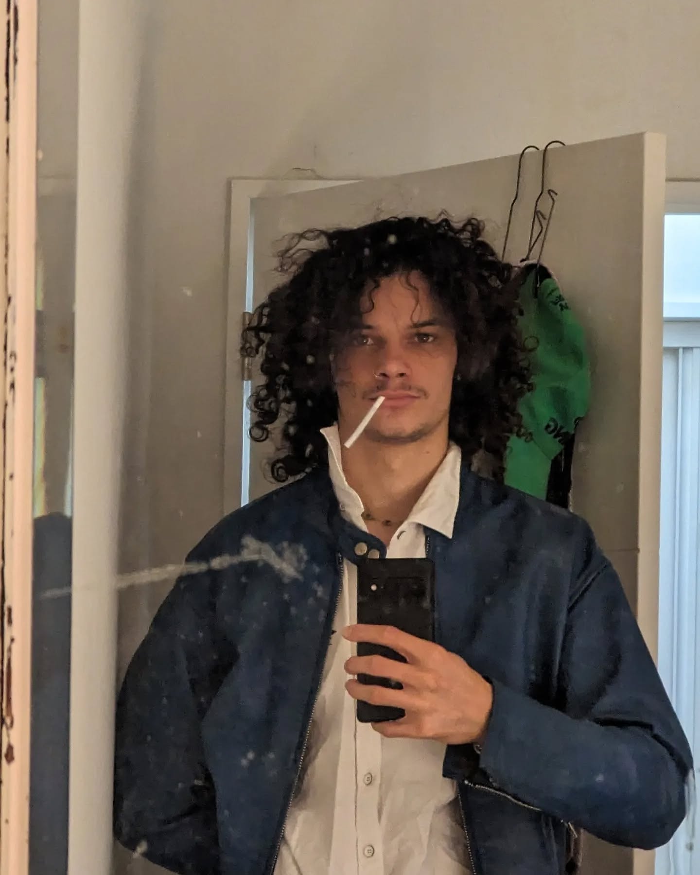 1 (28)